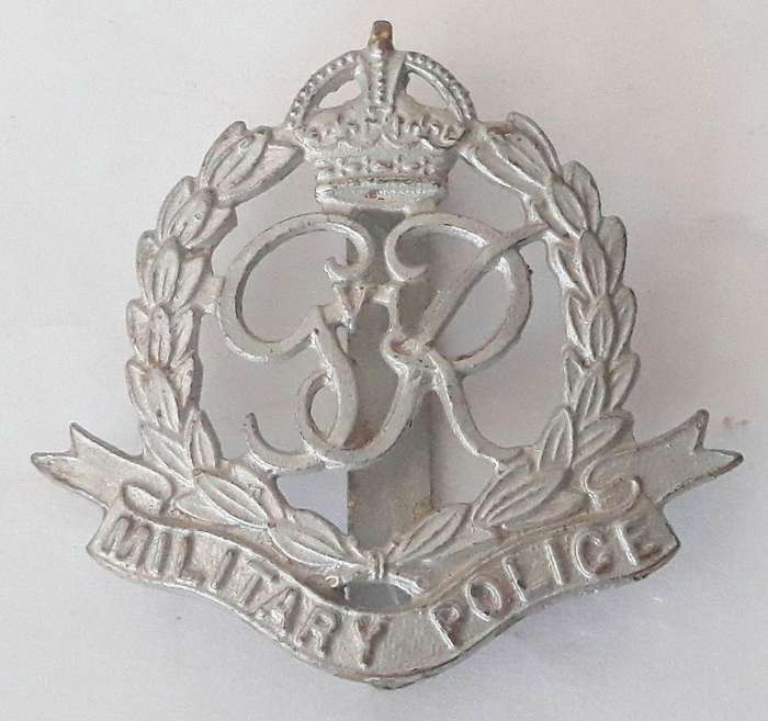 British Army 1930/40s Military Police Cap Badge