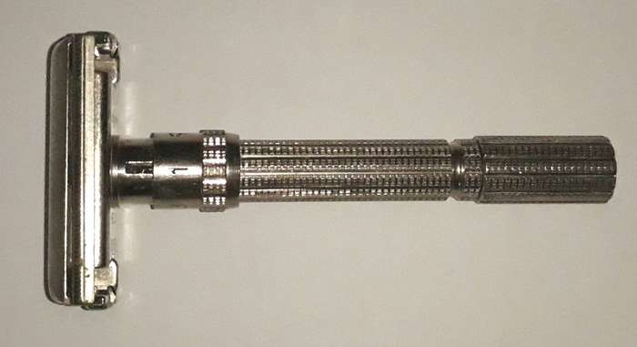 Vintage Gillette 1966 (L1) Slim Adjustable Safety Razor