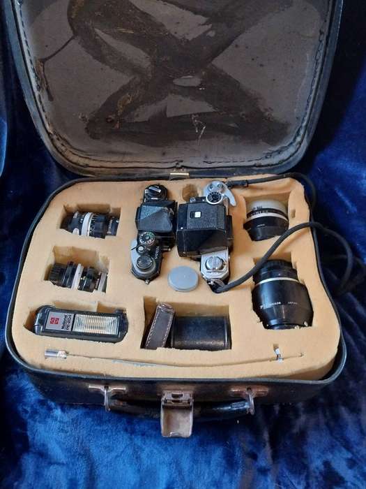 Nikon professional camera set