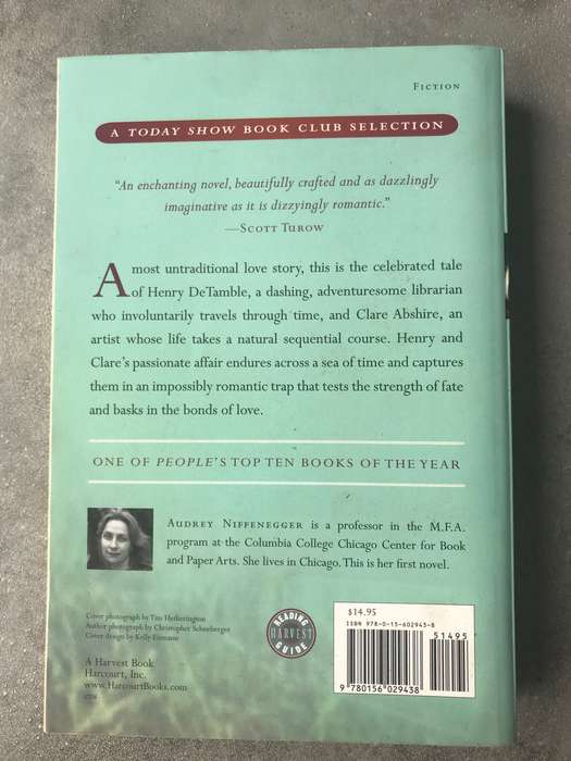 The Time Traveler's Wife by Audrey Niffenegger [Paperback: Excellent]