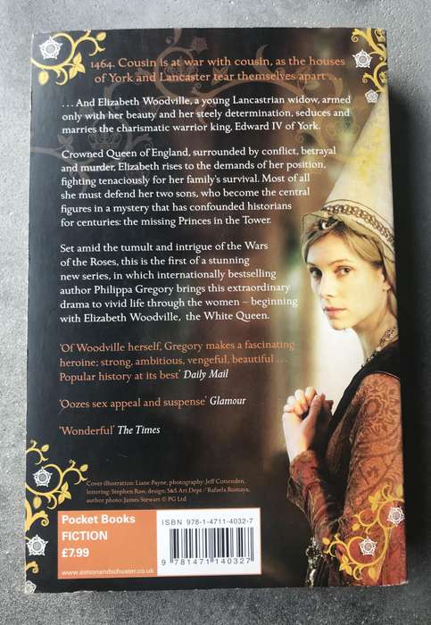 The White Queen (Plantagenet & Tudor Novels #2) by Philippa Gregory [Paperback: Very Good]