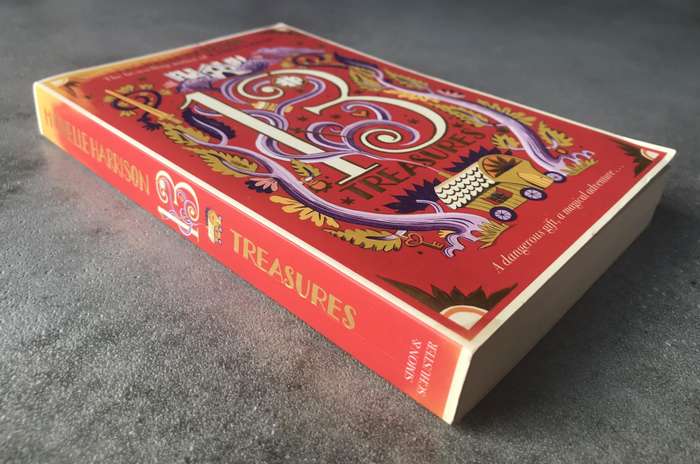 13 Treasures (Thirteen Treasures #1) by Michelle Harrison [Paperback: Very Good]