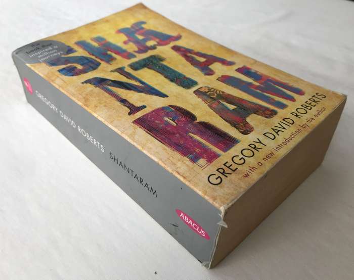 Shantaram by Gregory David Roberts [Paperback: Good]