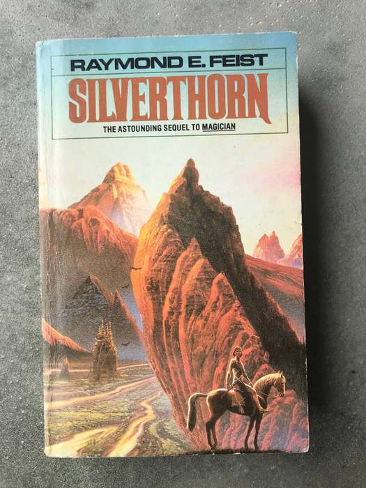 Silverthorn by Raymond E. Feist (Riftwar Saga #3) [Paperback: Good]