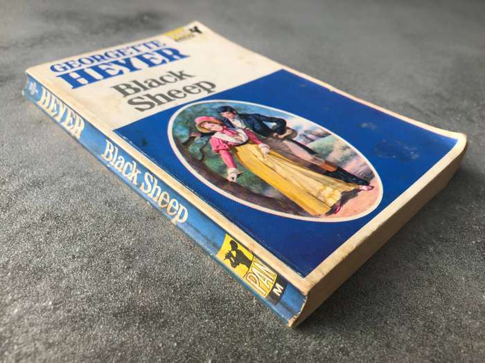 Black Sheep by Georgette Heyer [Paperback: Acceptable]