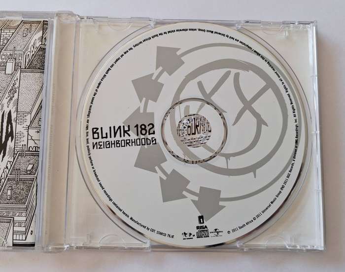 Blink-182  Neighborhoods CD