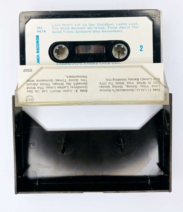 Lee Greenwood - Somebody Gonna Love You Cassette