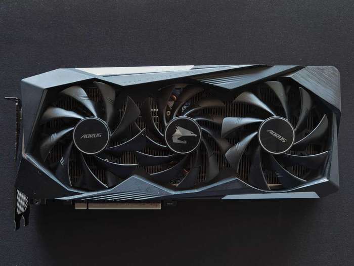 NVIDIA RTX 3070 8GB - GIGABYTE AORUS