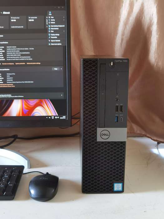 DELL OPTIPLEX 7060 Intel i7 8700 SFF Desktop PC