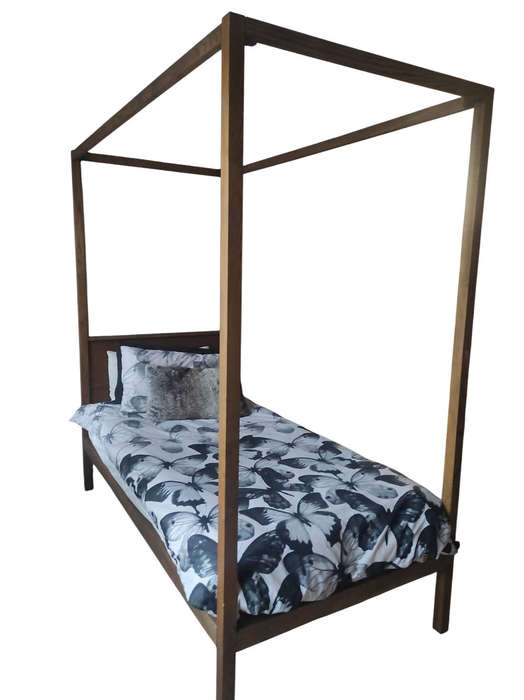 Single Four Poster Bed with Mattress and Linen