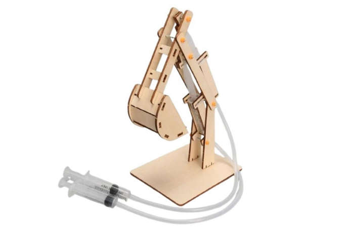 School Project hydraulic digger kit