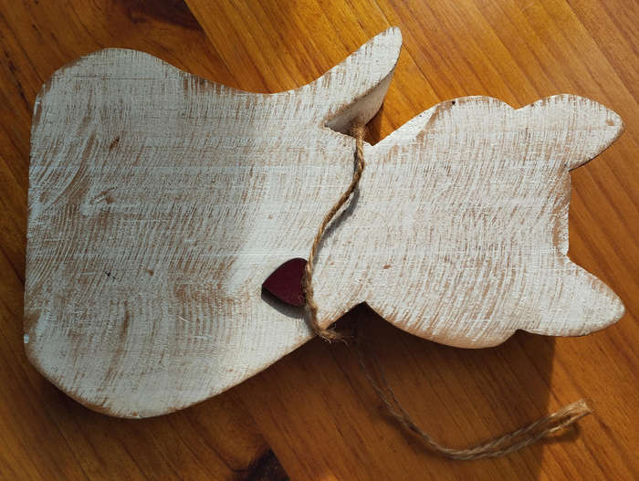 Wooden cat