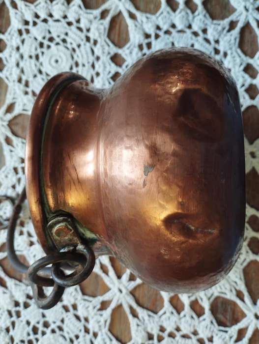 Planter hand-beaten copper hanging pot small