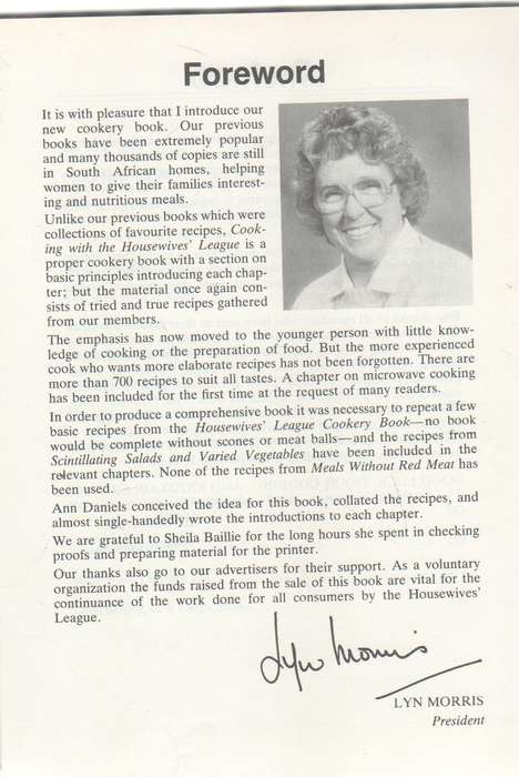 COOKING WITH THE HOUSEWIVES' LEAGUE (1989) JOHANNESBURG HOUSEWIVES' LEAGUE OF SOUTH AFRICA