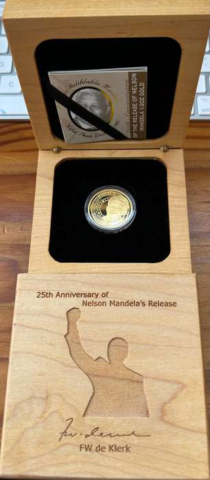 MANDELA GOLD COIN HALF OUNCE 24 KT GOLD COLLECTORS ITEM.25th ANNIVERSARY OF NELSON MANDELAS RELEASE