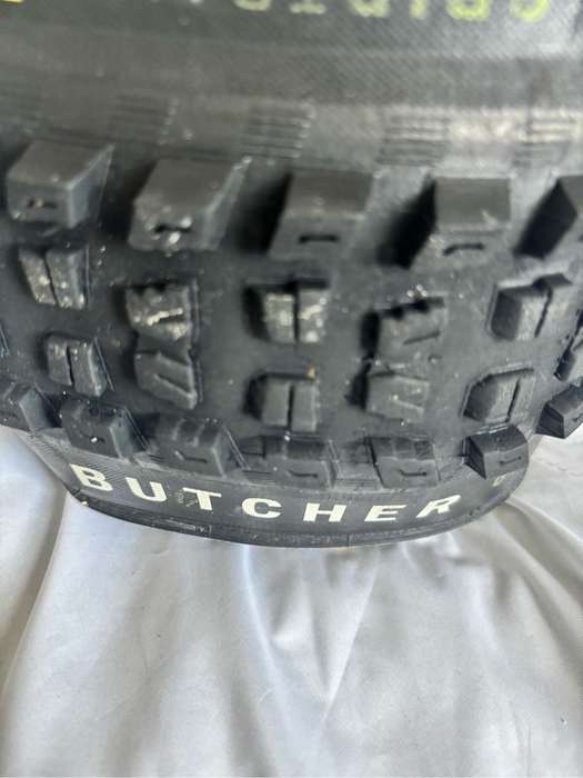 Butcher Grid Gravity 29 x 2.6 Gripton T9 Bicycle Tyre