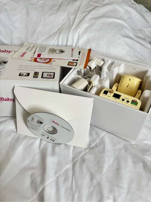 Baby Monitor In Box All accessories