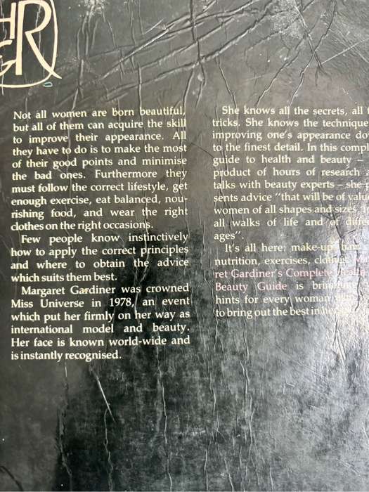 Margaret Gardiners Complete Health and Beauty Guide 1982 First English Edition