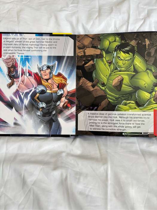 Marvel Avengers Assemble and Avengers Storybook, 11 and 9 Figurines and Large Playmat