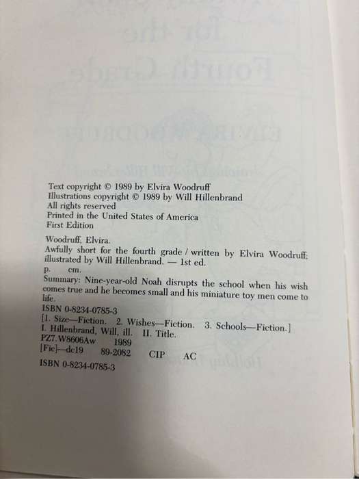Awfully Short for the fourth grade Elvira Woodruff drawings by Will Hillenbrand 1st Edition 1989