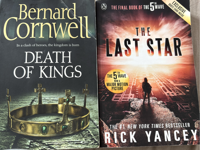 2 Novels Bernard Cornwell Death of Kings & The Last Star Rick Yancey
