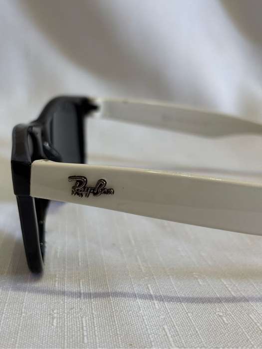 Ray-Ban Black and White Plastic Frame Cat Eye