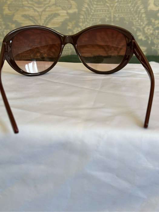 Steve Madden Sunglasses Brown PDSML1203-B S5355 BRN light scratches inside lense