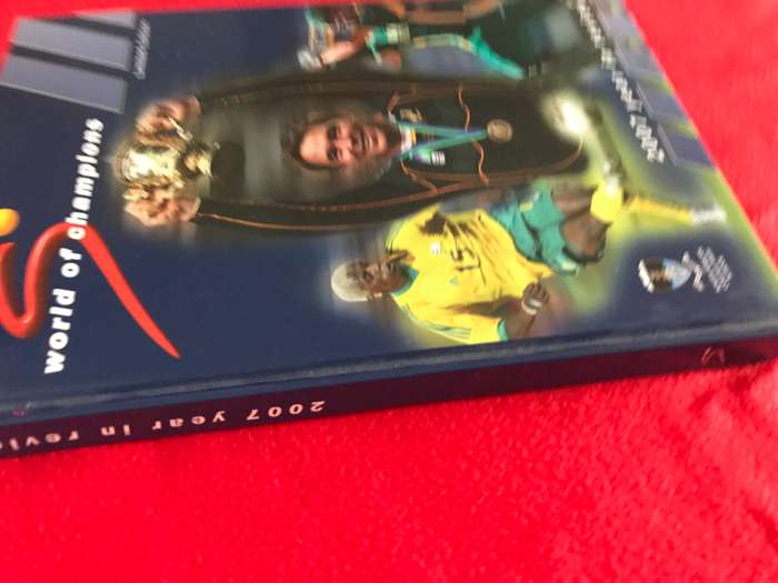 Limited Edition world of champions 2007 year in review (signed by bok squa)and FREE Jake White book