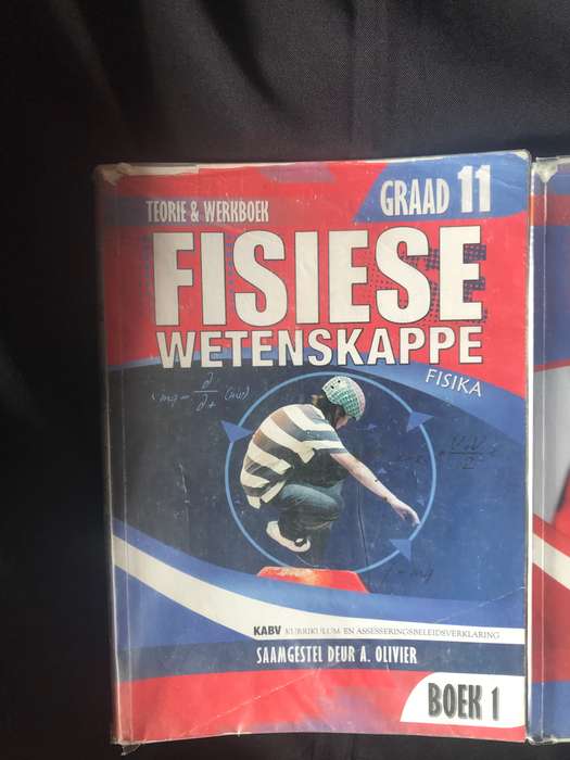 Graad 11 : Fisiese Wetenskappe Boek 1 en Boek 2 Teorie en werkboek