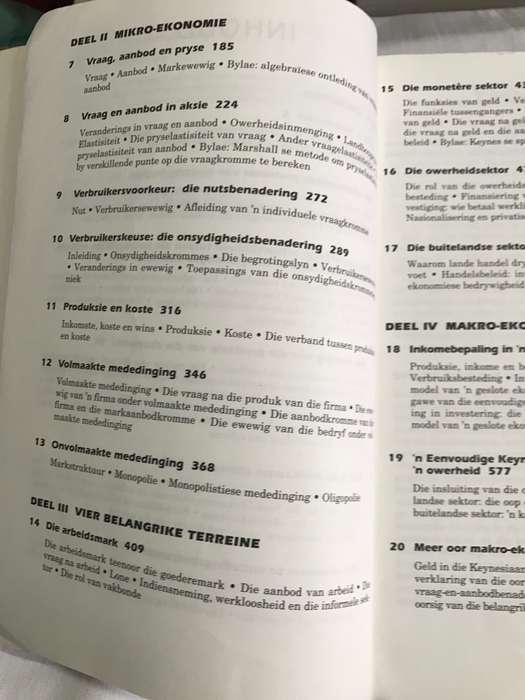 Ekonomie vir Suid-Afrikaanse studente Philip Mohr, Louis Fourie