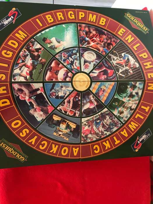 ORIGINAL BOXED VINTAGE SUPERSPORT GOLDQUEST BOARD GAME
