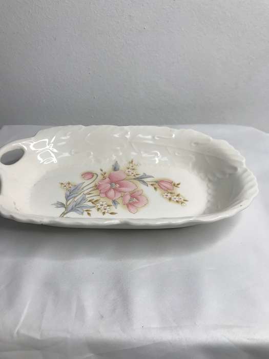 Serving Bowl Chelsea Fine Ceramic Rectangular Serving Dish pink floral Kakuzyu Japan