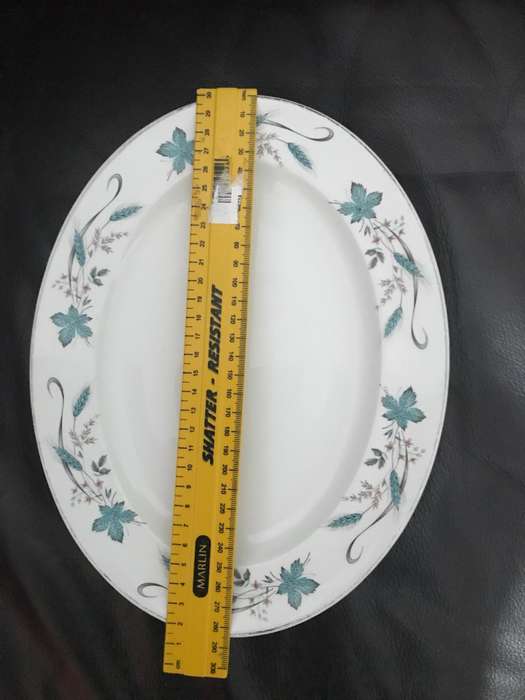 Alfred Meakin England Glo-White Oval Plate