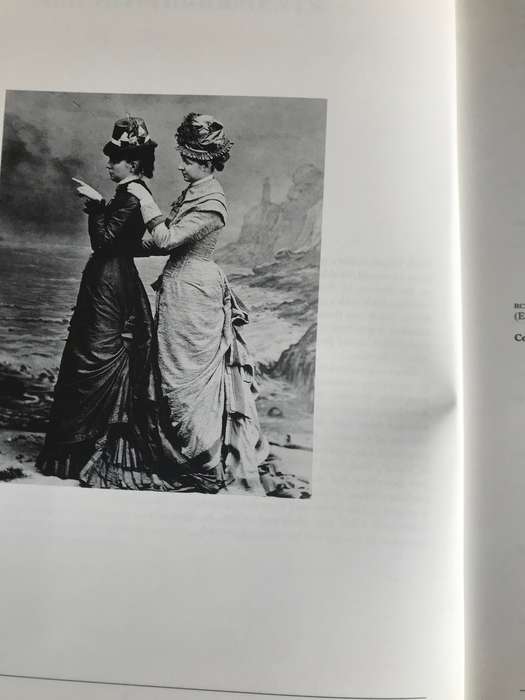 The Visual History of Costume Aileen Ribeiro & Valerie Cumming