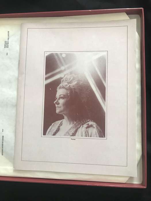 Mimi 2 LP inside box