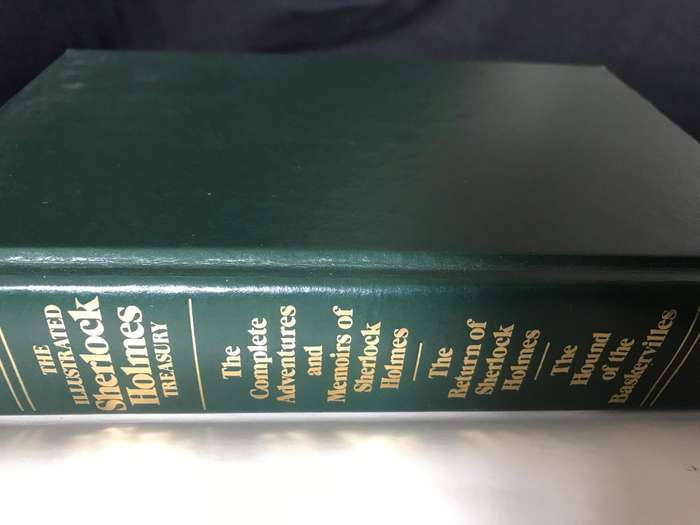 The Illustrated Sherlock Holmes Treasury by Arthur Conan Doyle