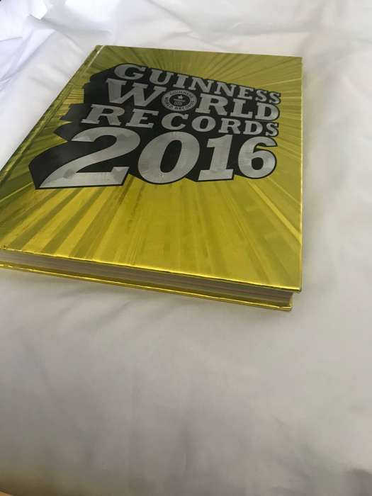 Guinness World Records 2016 by Guinness World Guinness World Records (Hardcover)