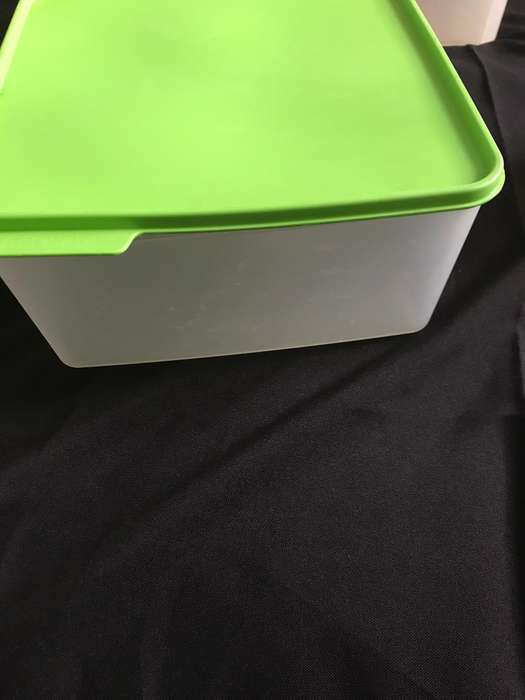 Tupperware lot 3