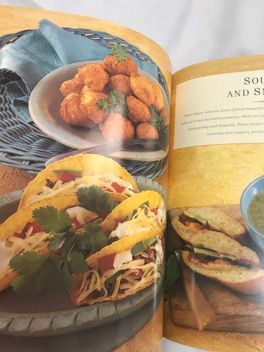 The World Encyclopedia of Cheese  Juliet Harbutt ,  Roz Denny