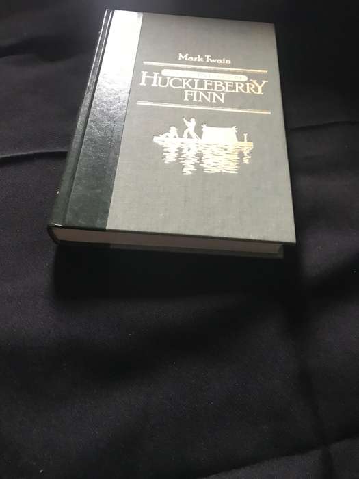 The Adventures of Huckleberry Finn by Mark Twain - Hardback with Insert, Reader's Digest