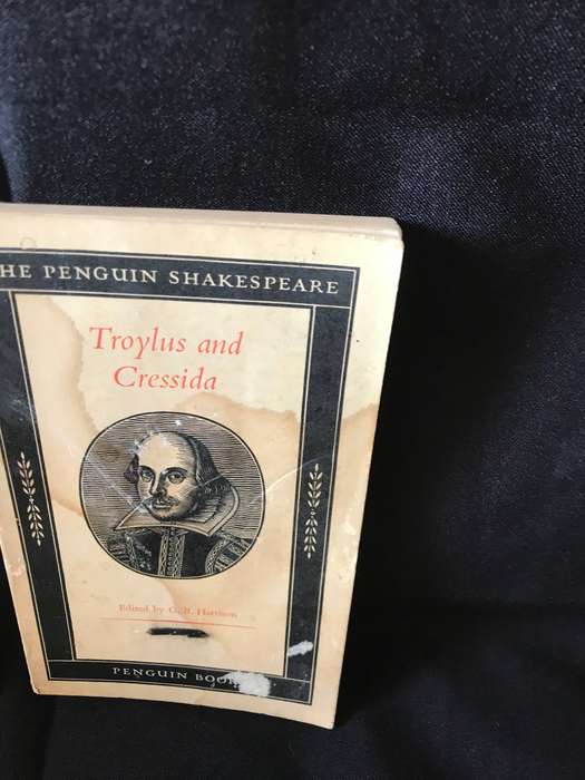 William Shakespear lot books and The Oxford Literary Guide to the British Isles