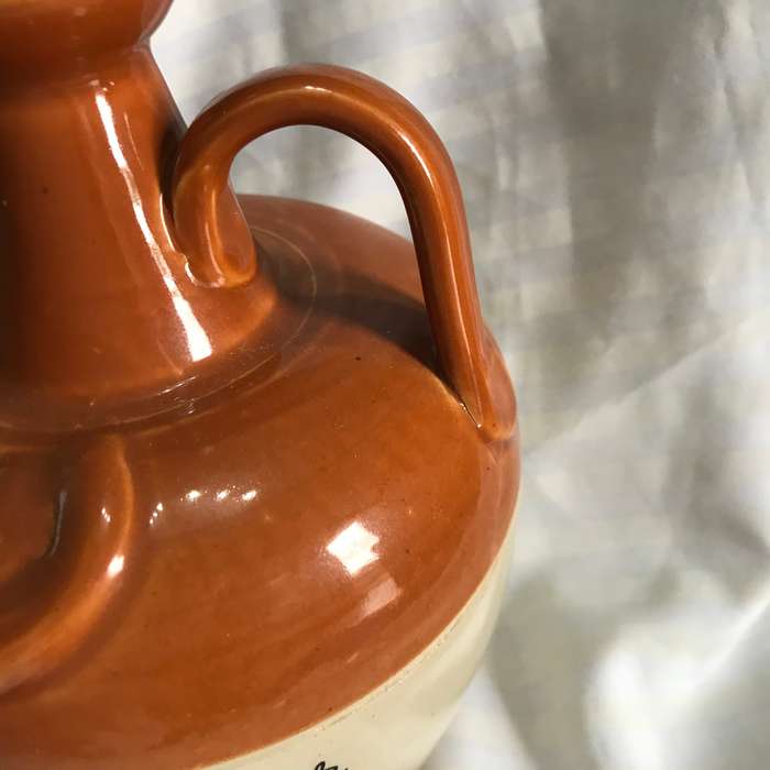 Ceramic KWV Paarl Gemmer jug produk van die K.W.V
