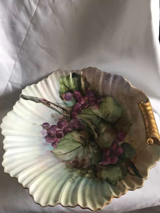 Royal Rudolstadt Prussia Antique 1919 engraved at back of bowl Hand Painted with gold rim