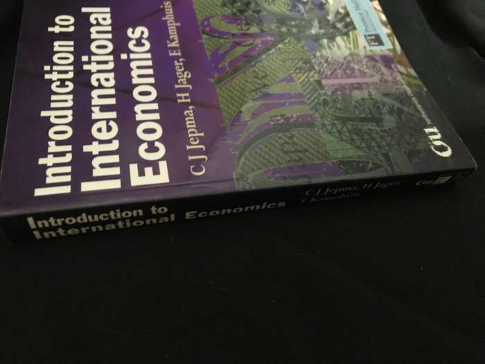 Introduction to International Economics,Prof Catrinus Jepma, Prof Henk Jager