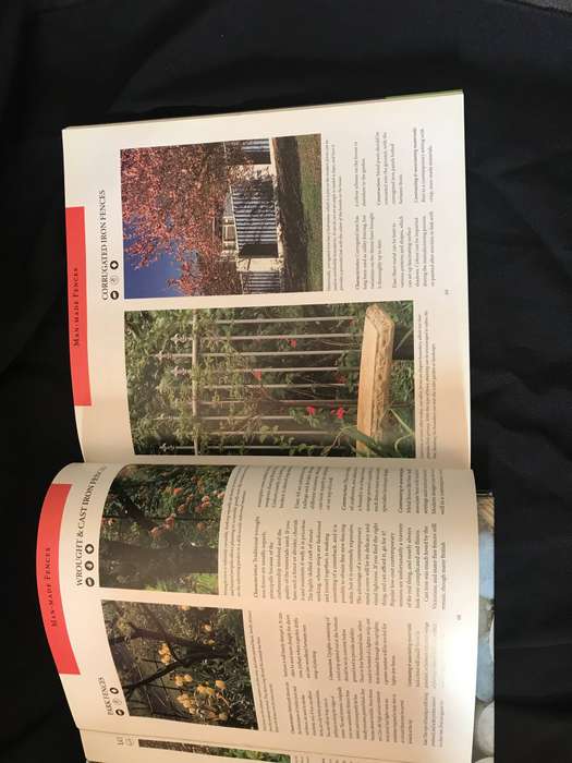 Gardening books Lot 2 books