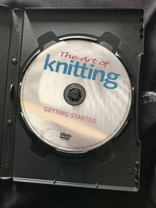 A Reader`s Digest Step-by-Step Guide: Sewing & Knitting (Hardcover) and Art of knitting DVD
