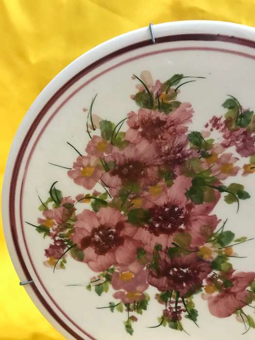 Flower decor plate display
