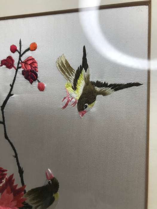 Chinese Silk Embroidery Vintage Mid Twentieth Century Republic Period 1912-1949 40cm x 31cm