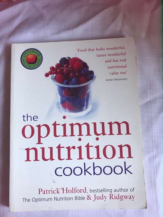 Patrick Holford 2 books:Optimum Nutrition Made easy AND the optimum nutrition cookbook