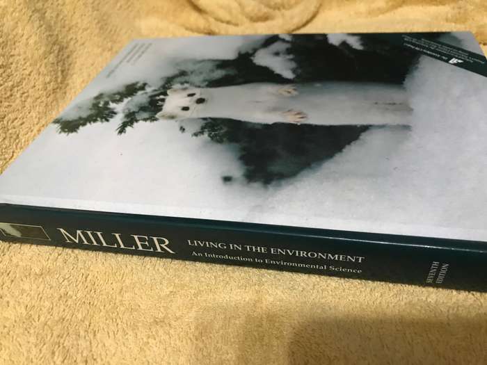 Living in the environment seventh edition G.Tyler Miller ,Jr